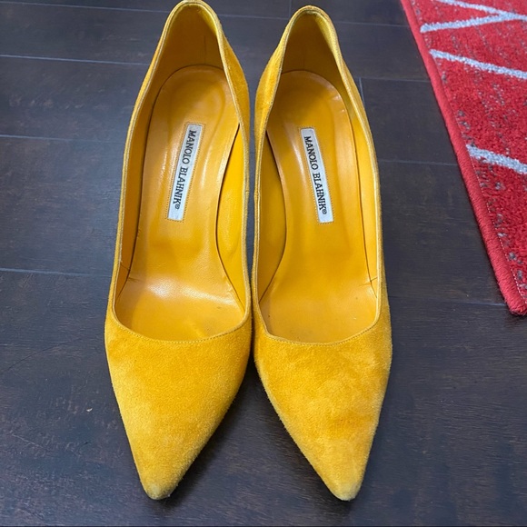 Manolo Blahnik BB Yellow Suede Pumps size 39 - Picture 10 of 15